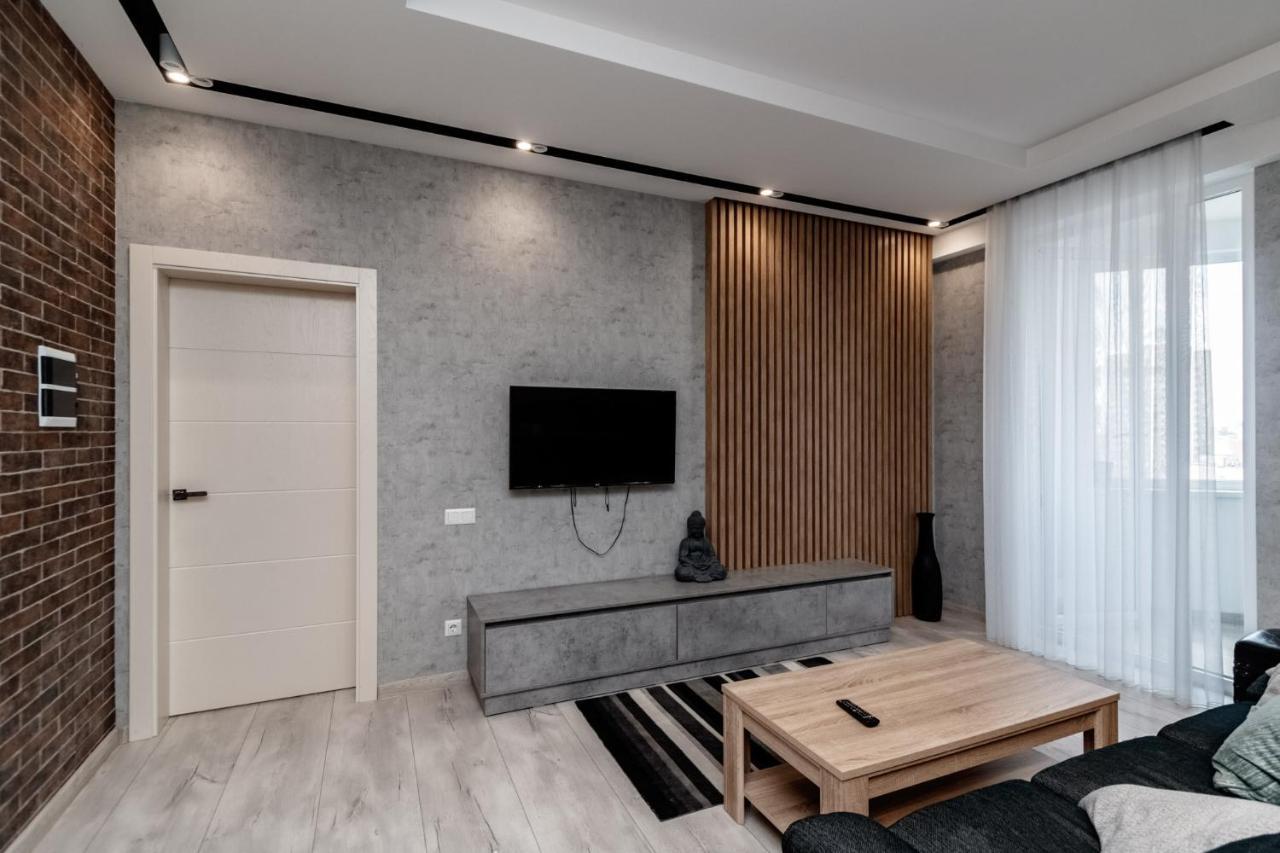 Diplomat The Best Ultra Central Apartaments Кишинев Екстериор снимка