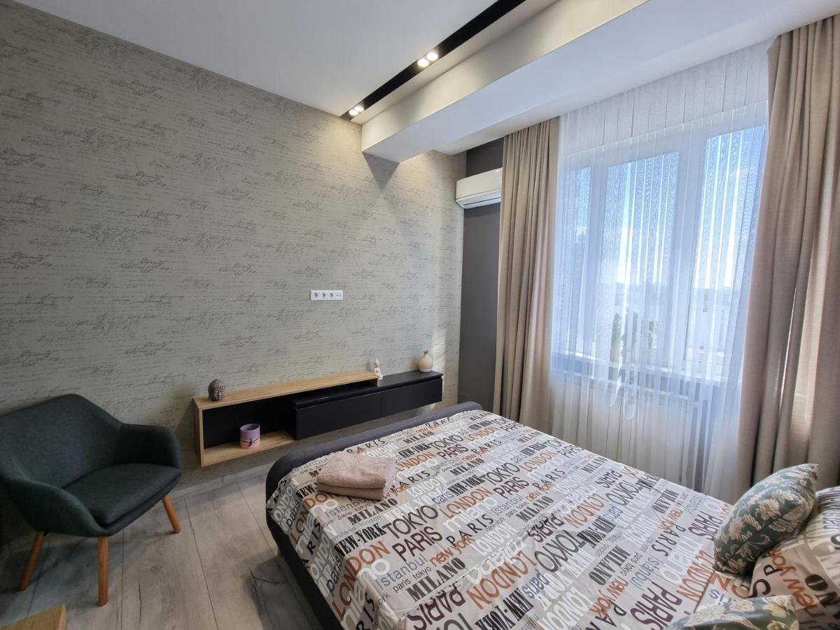 Diplomat The Best Ultra Central Apartaments Кишинев Екстериор снимка