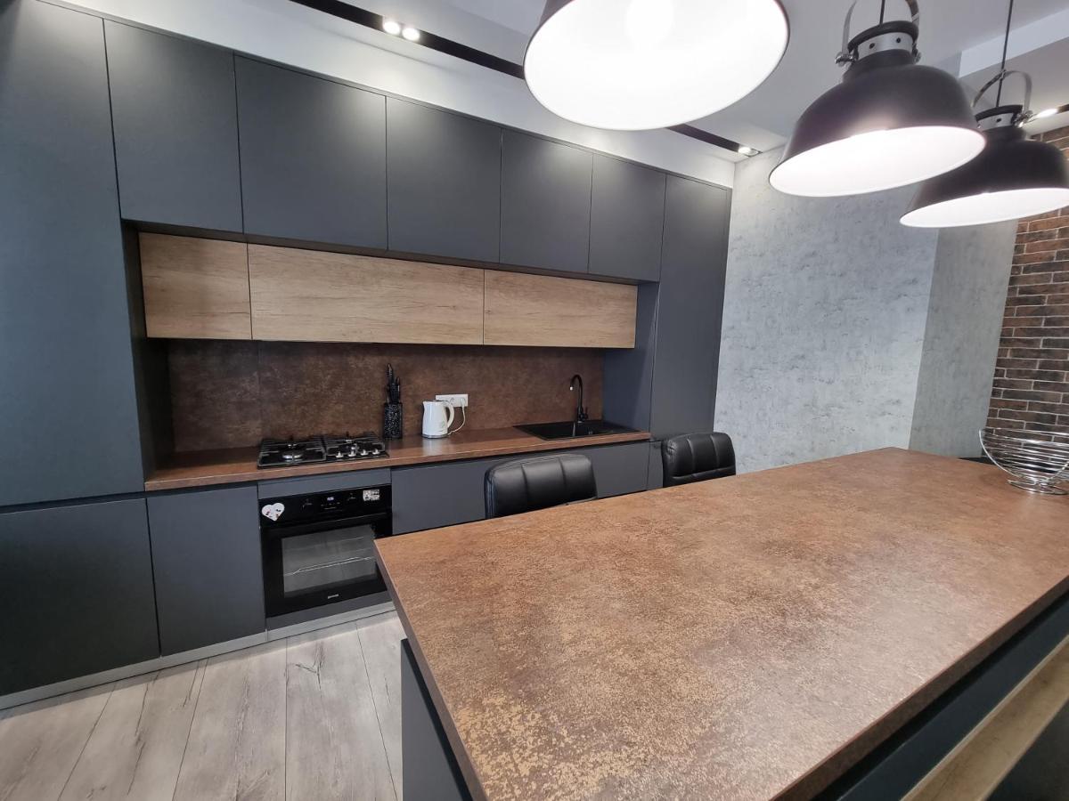 Diplomat The Best Ultra Central Apartaments Кишинев Екстериор снимка